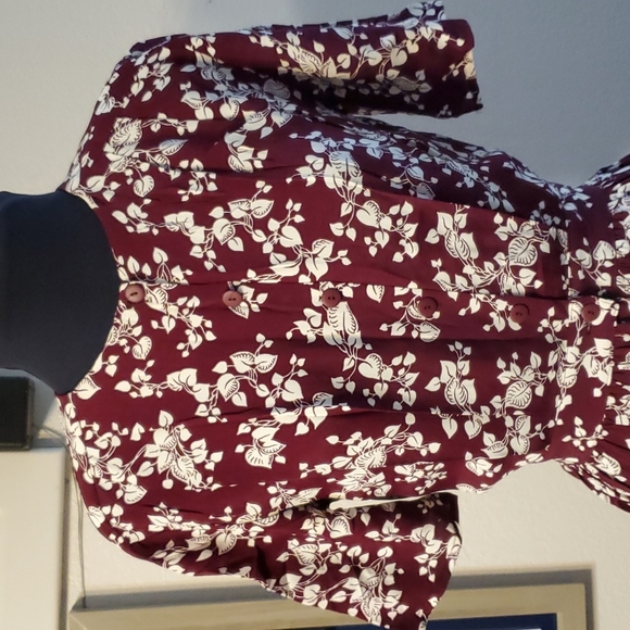 Classic Floral Tea Length Warren Z Dress - Picture 3 of 13